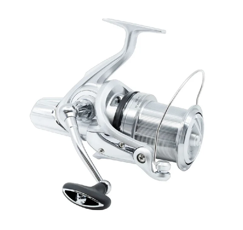 Spinning Reel With Low Profile Design-Daiwa 20 Crosscast Surf 45 SCW 5000 Reel