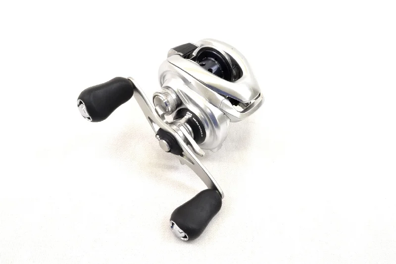 Advanced Baitcasting Reel For Smoothness-Used Shimano 16 Metanium MGL XG Right