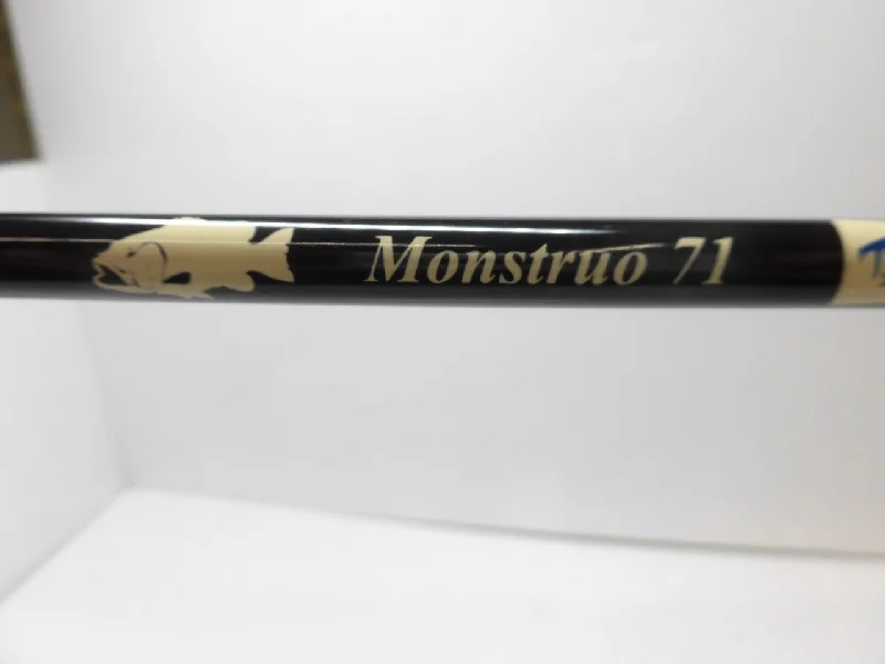 Spinning Rod For Smallmouth Bass-Used Tulala Monstruo Baitcasting 71