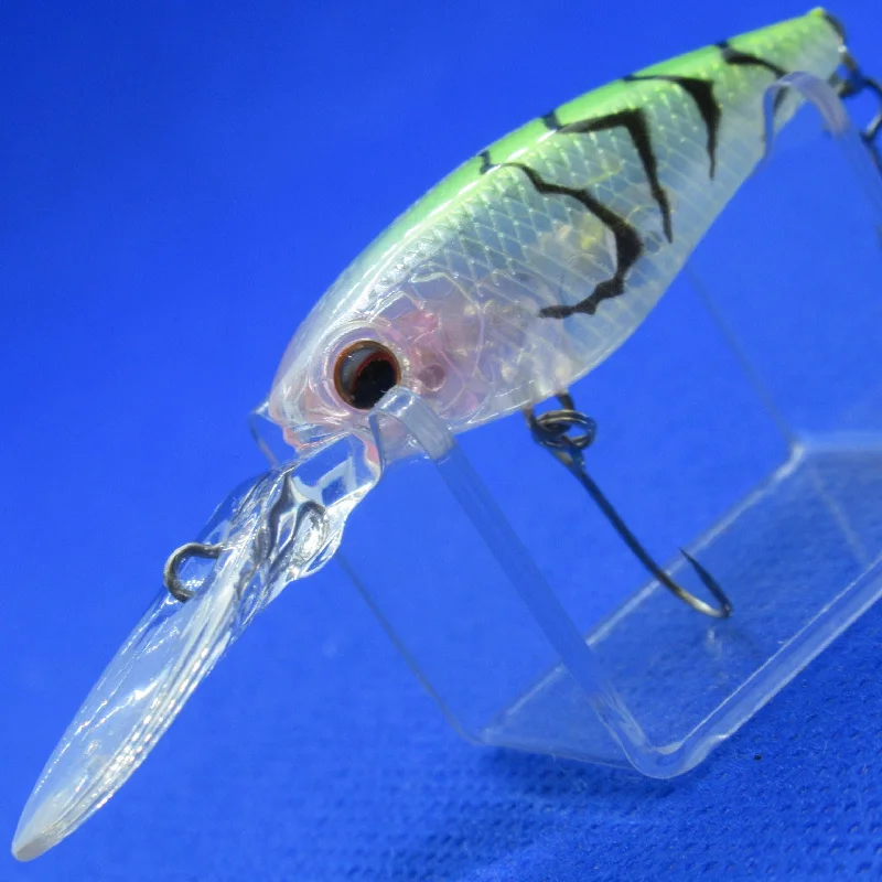 Best Lures For Long Casts-SILVER WOLF CHINNIG SHAD 40F [Used]