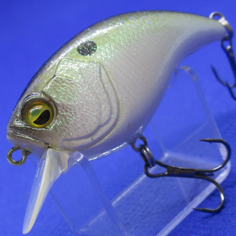 Best Lures For Night Fishing-LEVEL CRANK [Used]