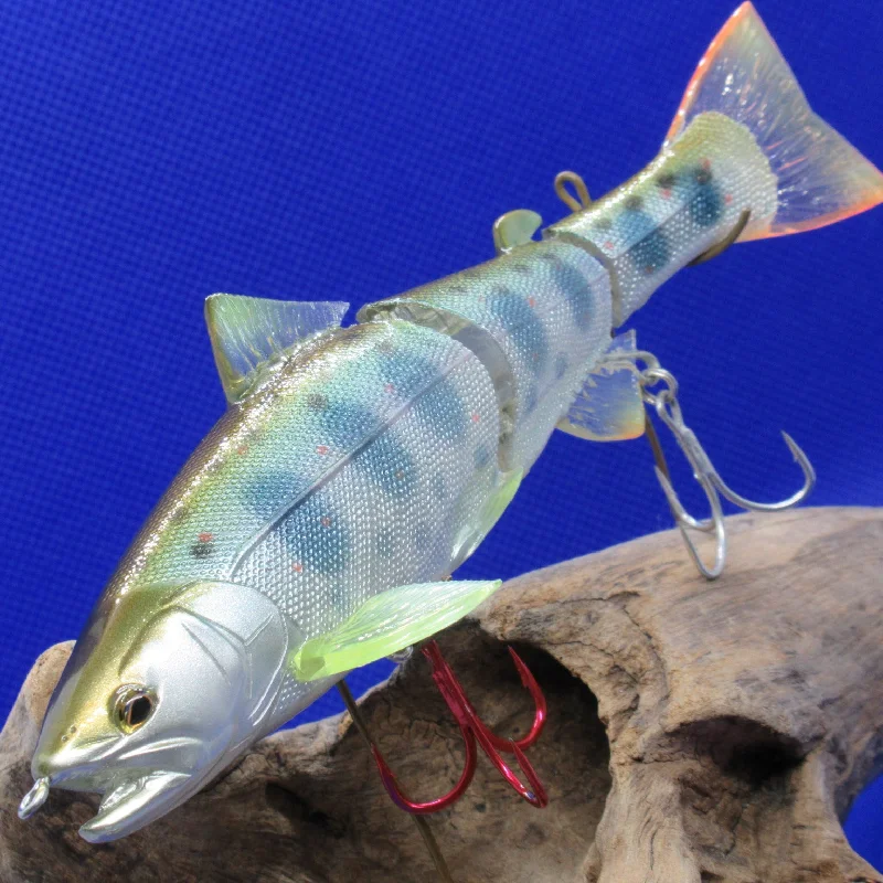 Best Lures For Catching Bluegill-AMAGO (Female) [Used]